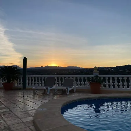 Large Villa, Great View With Private Swimming Pool * קומברה דל סול
